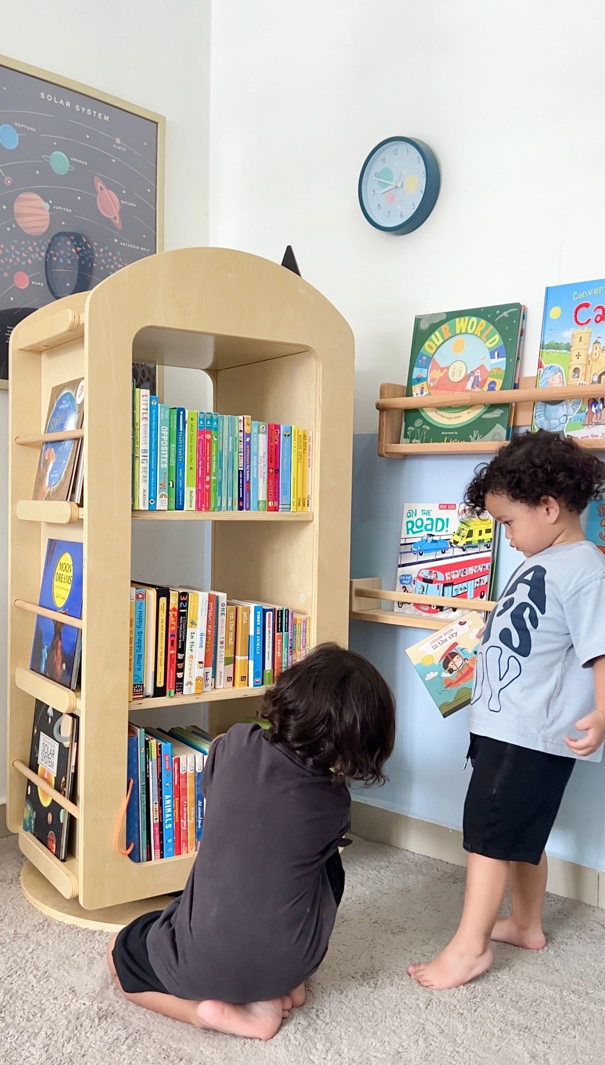 Leo Library Revolving Bookshelf